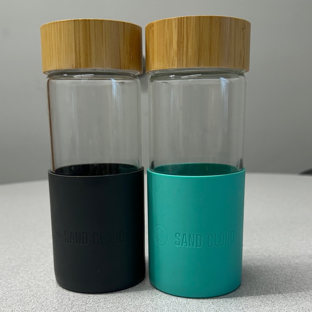 NWOT Sandcloud glass water bottles with silicon sleeves and bamboo lid